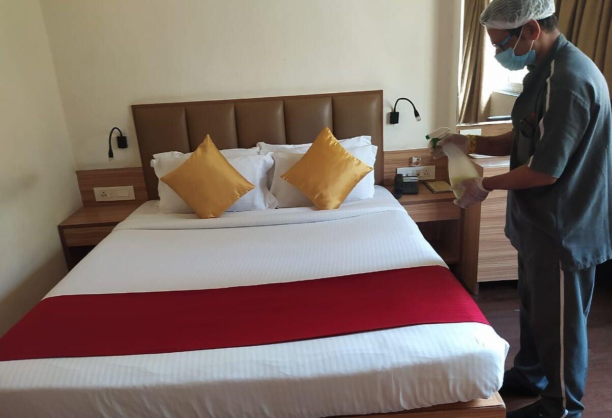 Hotel Plaza Mumbai  Buitenkant foto