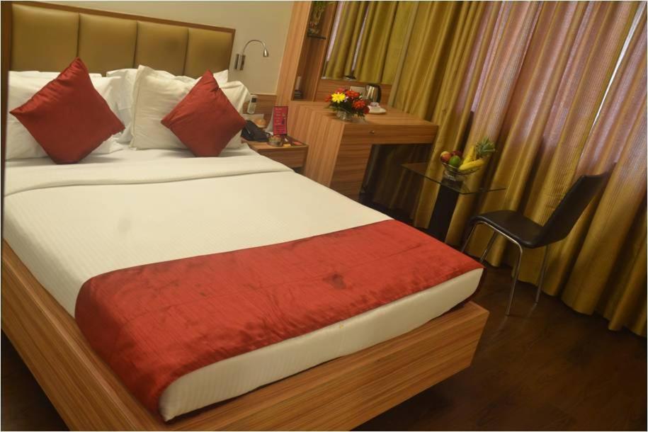 Hotel Plaza Mumbai  Kamer foto