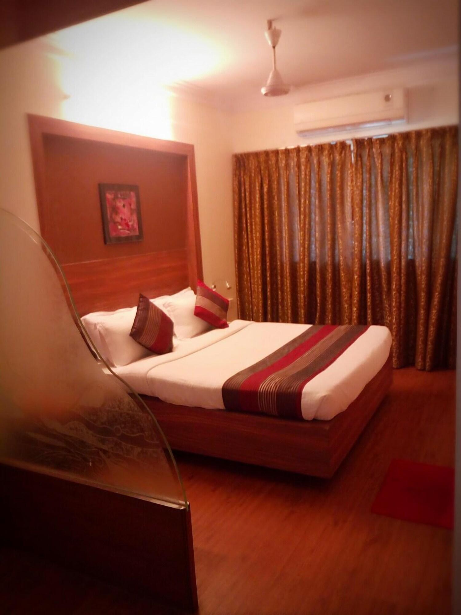 Hotel Plaza Mumbai  Buitenkant foto