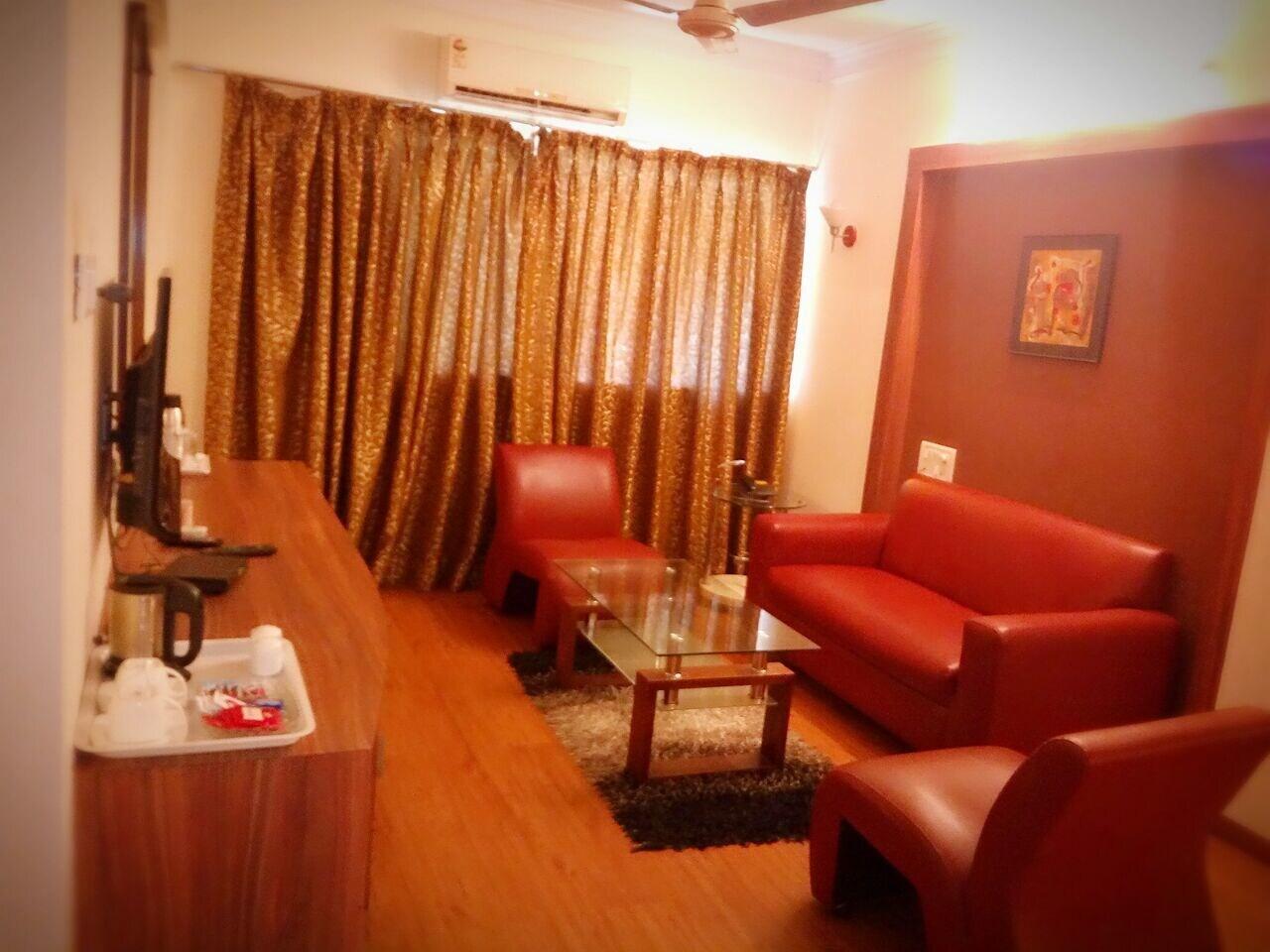 Hotel Plaza Mumbai  Buitenkant foto